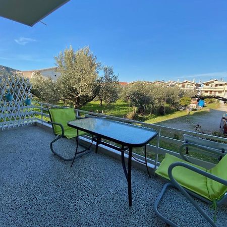 Mpanos Sea Apartment 1 Loutra Oraias Elenis Exterior photo